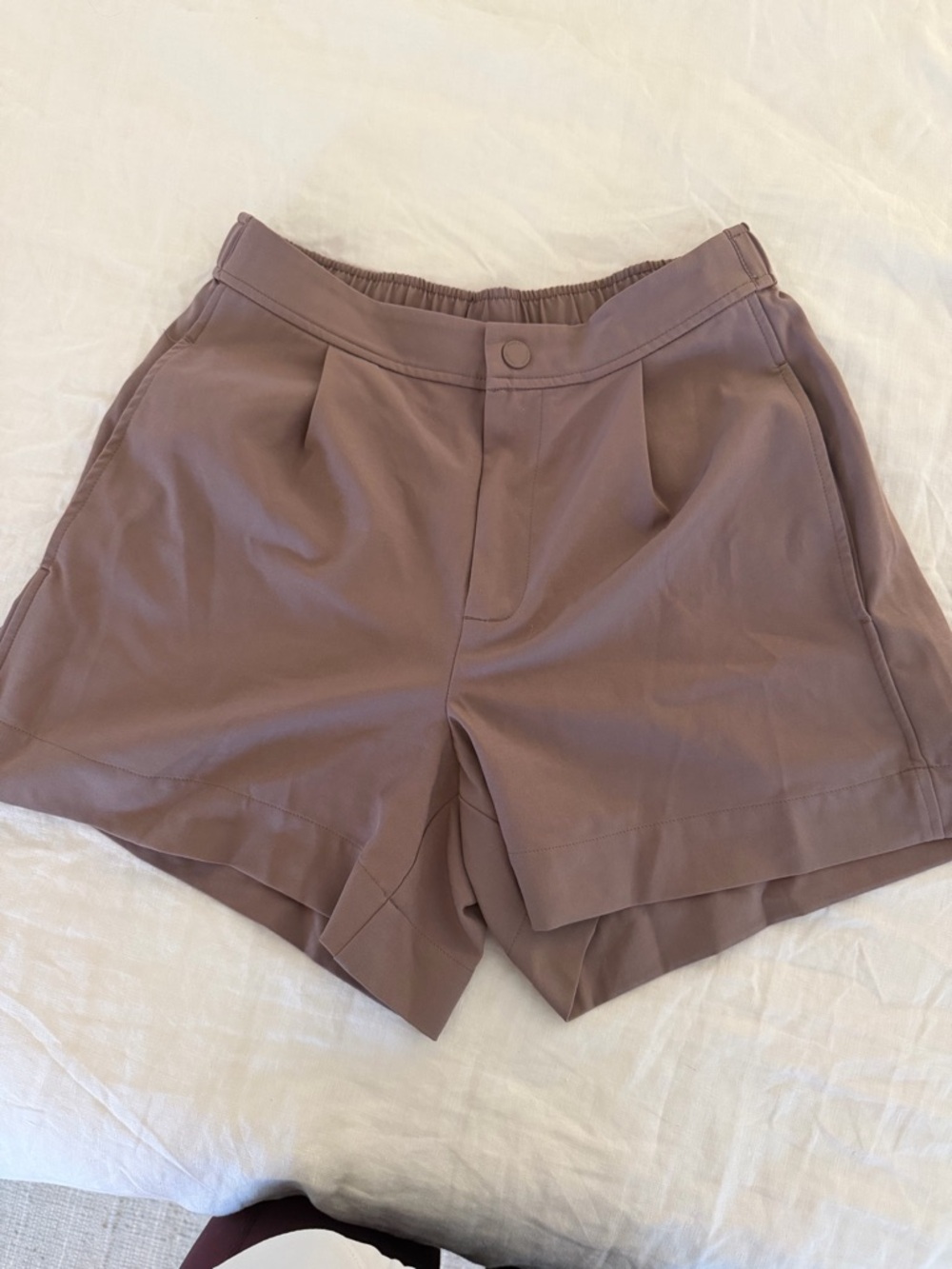 Varley Mariya Easy Pleat Shorts Deep Taupe